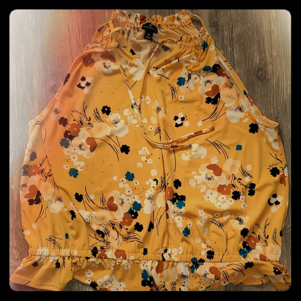 💥3 for $30💥 XL mustard flower top
